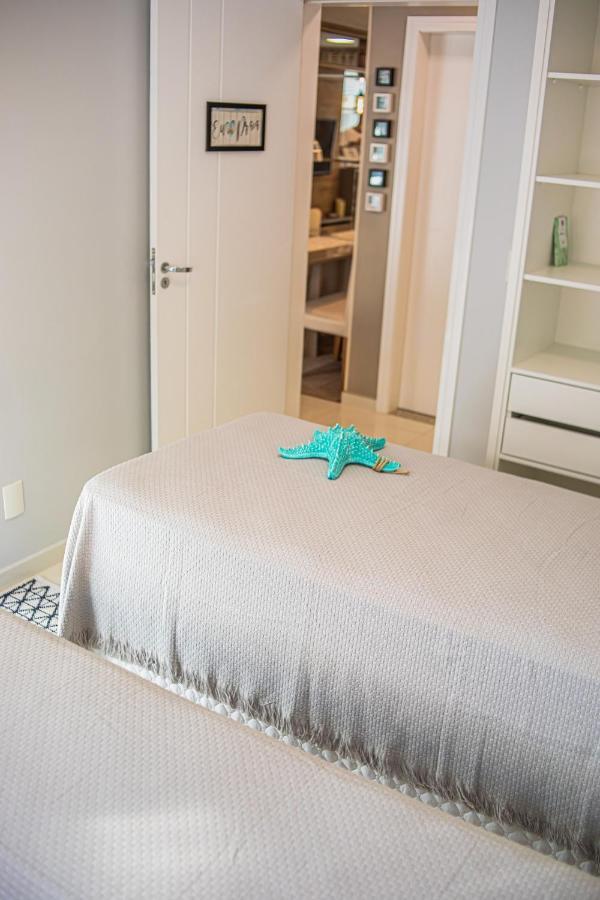 Apartamento Praia Balneario Dos Acores ฟลอเรียนอโปลิส ภายนอก รูปภาพ