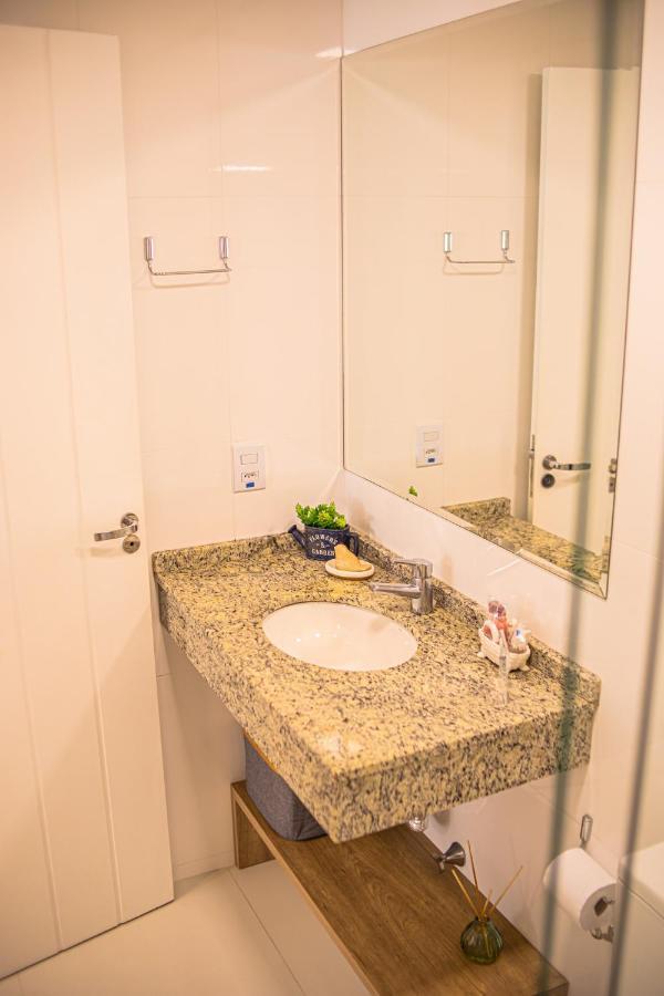 Apartamento Praia Balneario Dos Acores ฟลอเรียนอโปลิส ภายนอก รูปภาพ