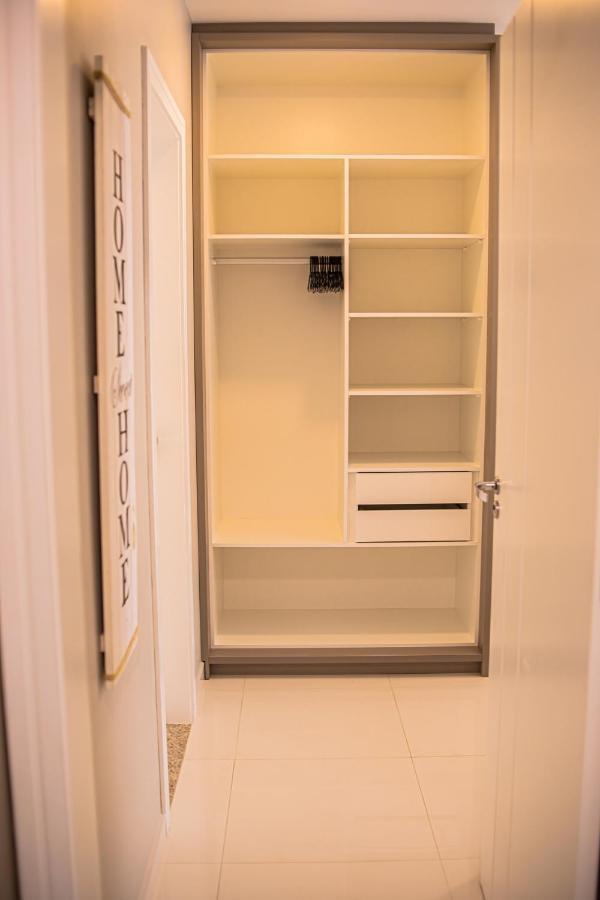 Apartamento Praia Balneario Dos Acores ฟลอเรียนอโปลิส ภายนอก รูปภาพ